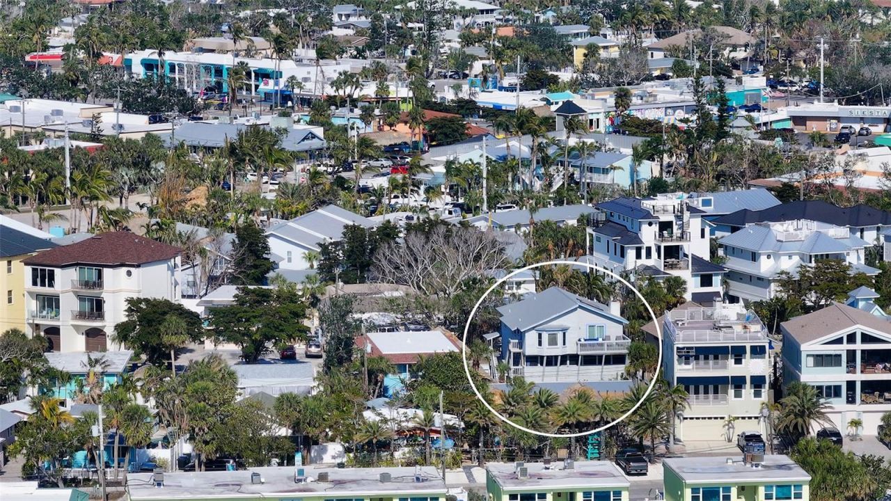 126/128 Avenida Veneccia, Sarasota, FL 34242 Photo