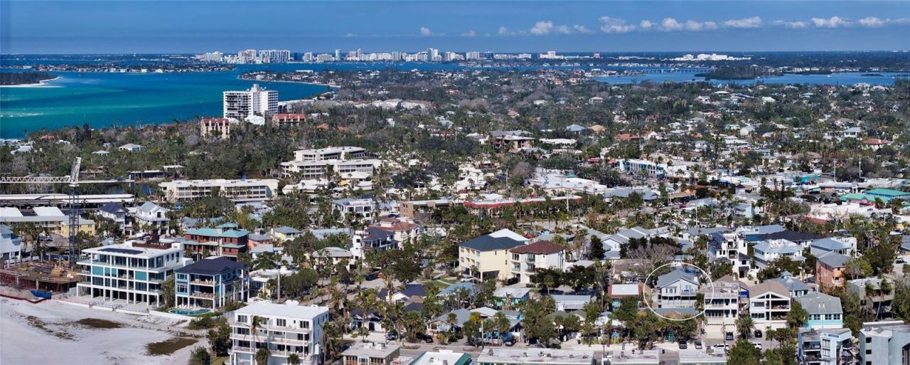 126/128 Avenida Veneccia, Sarasota, FL 34242 Photo