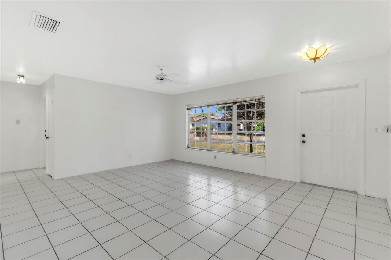 4250 NW 107th Avenue, Coral Springs, FL 33065 Photo