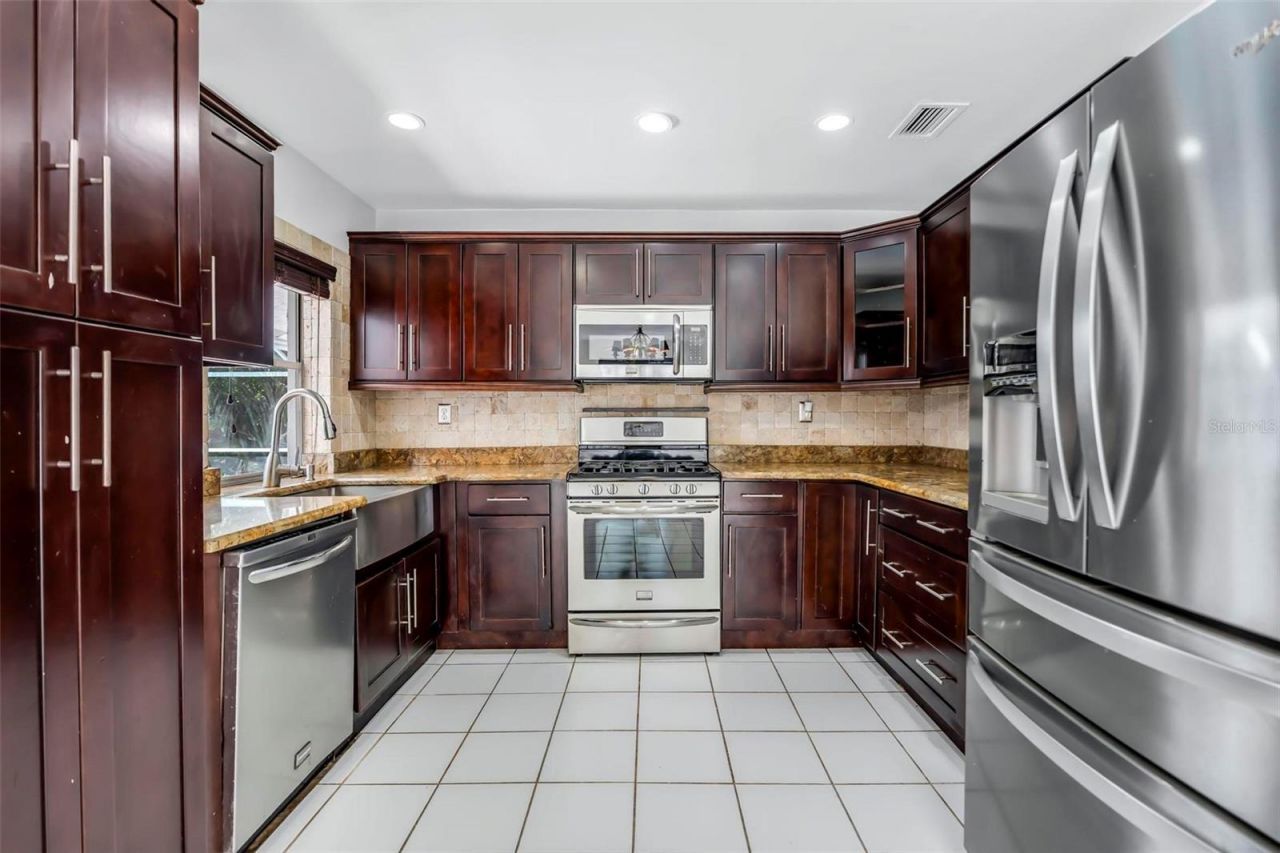 4250 NW 107th Avenue, Coral Springs, FL 33065 Photo