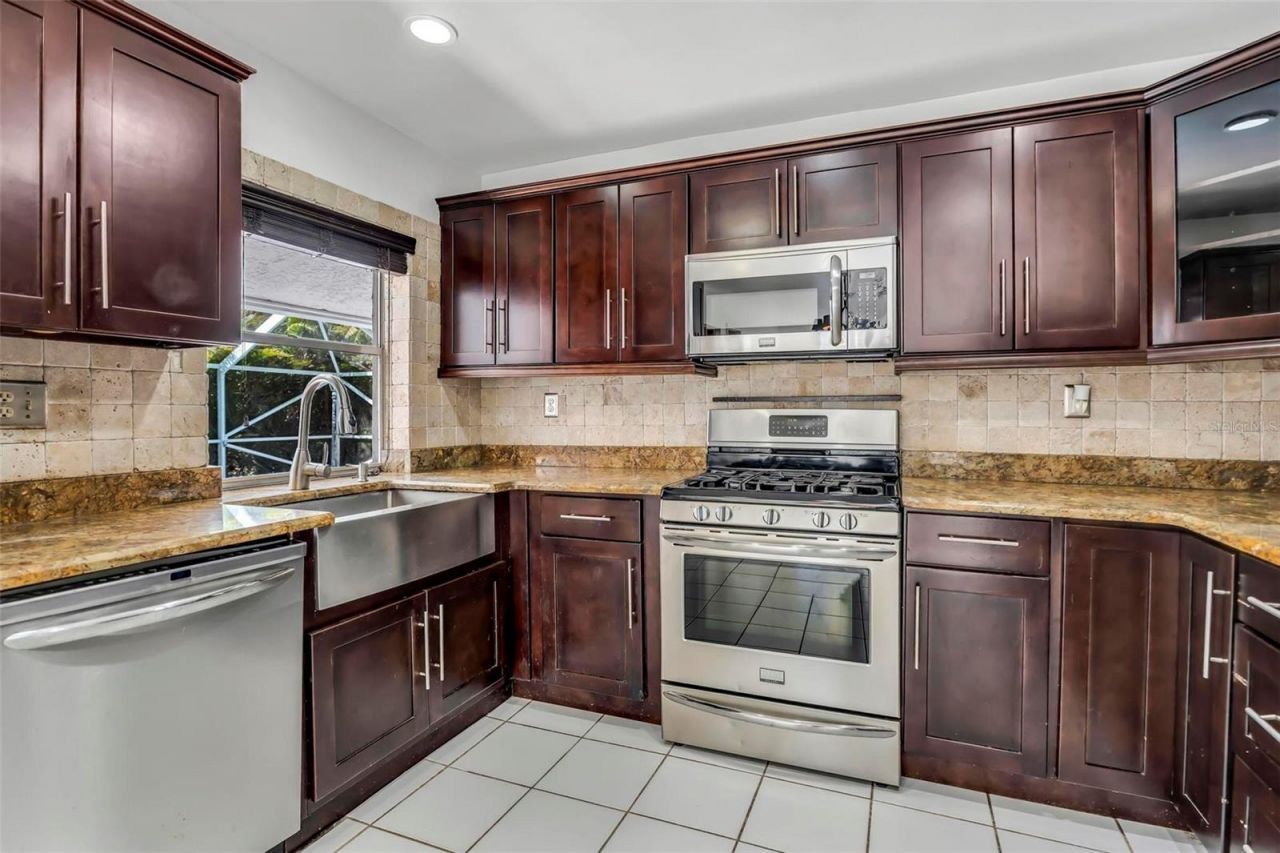 4250 NW 107th Avenue, Coral Springs, FL 33065 Photo