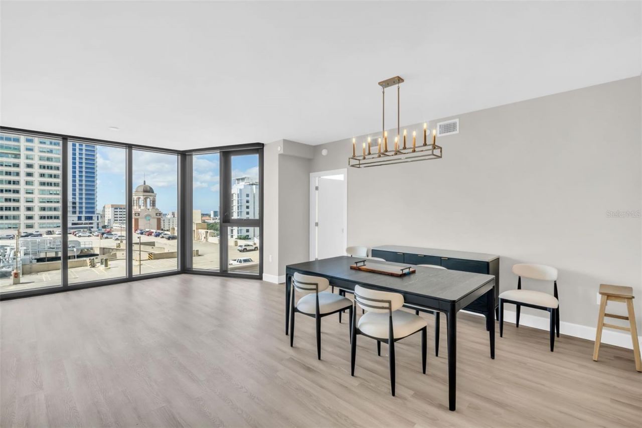 1 Beach Drive Se, Unit 1210, Saint Petersburg, FL 33701 Photo