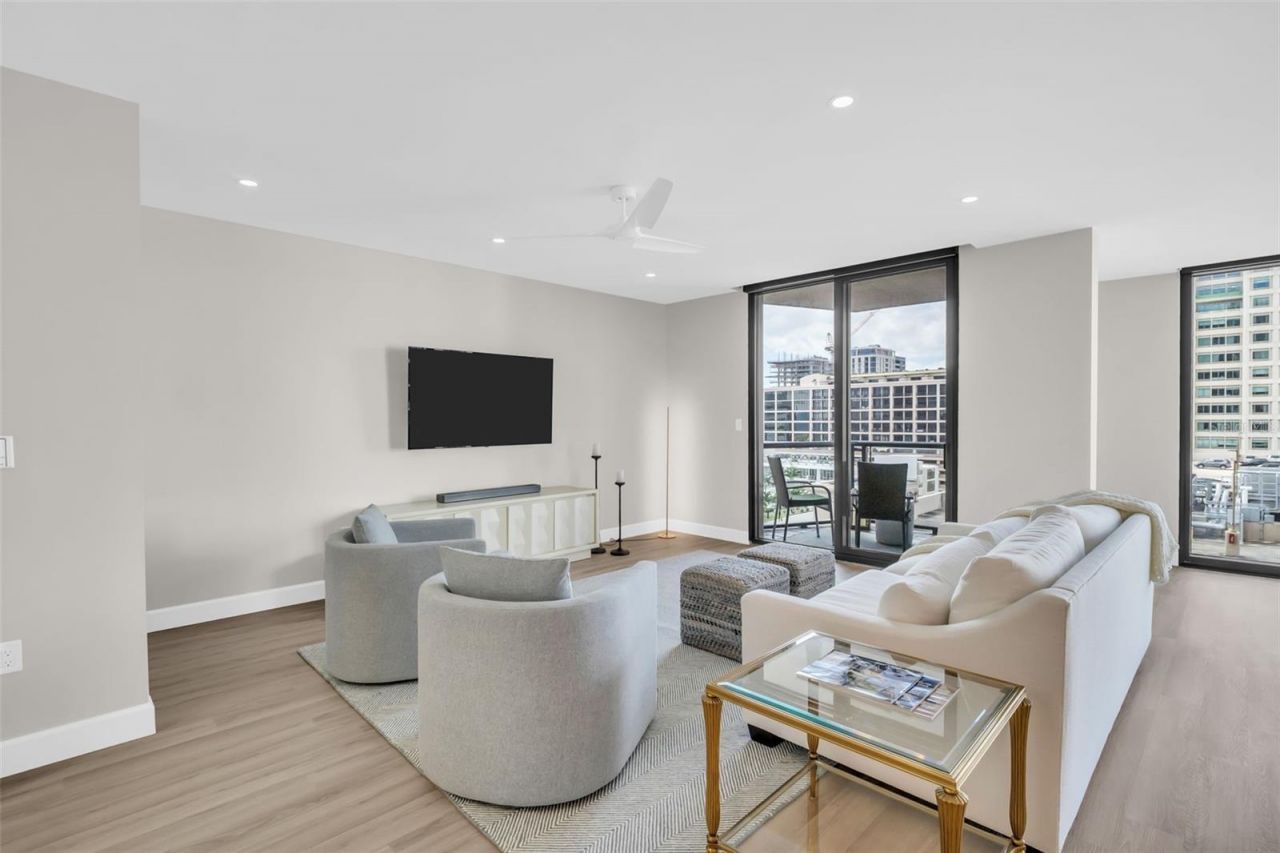 1 Beach Drive Se, Unit 1210, Saint Petersburg, FL 33701 Photo