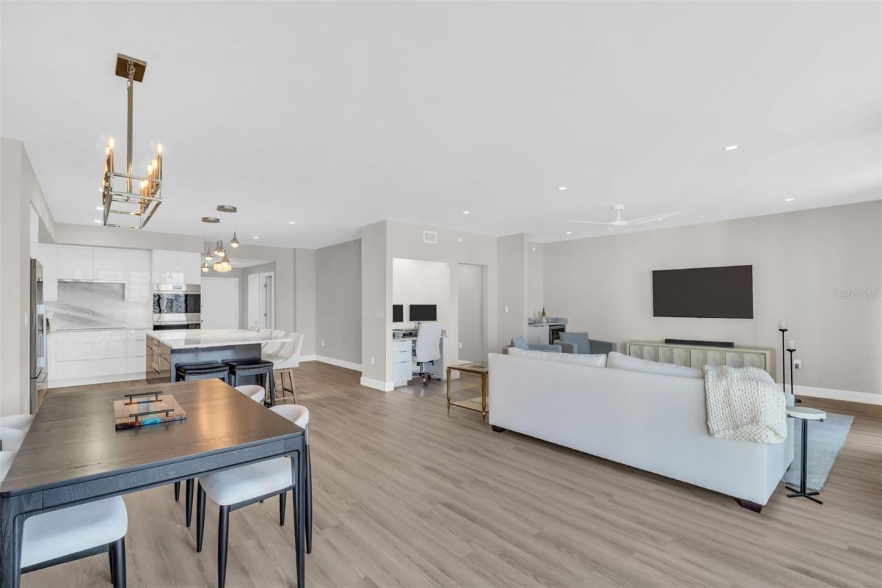 1 Beach Drive Se, Unit 1210, Saint Petersburg, FL 33701 Photo