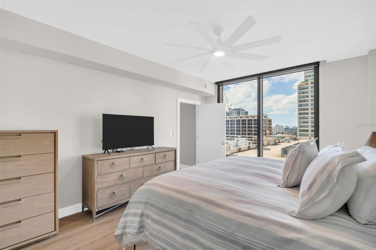 1 Beach Drive Se, Unit 1210, Saint Petersburg, FL 33701 Photo