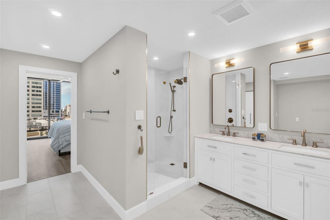 1 Beach Drive Se, Unit 1210, Saint Petersburg, FL 33701 Photo