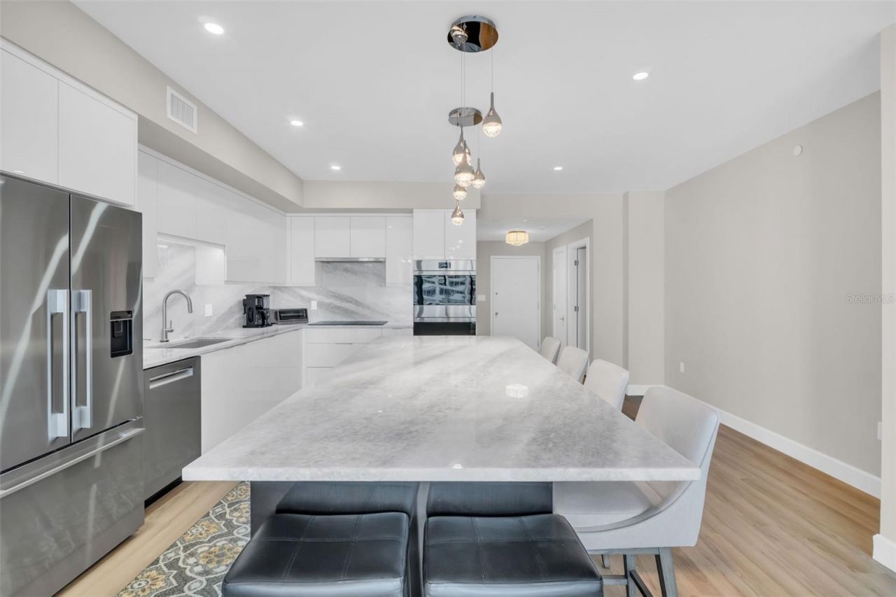 1 Beach Drive Se, Unit 1210, Saint Petersburg, FL 33701 Photo