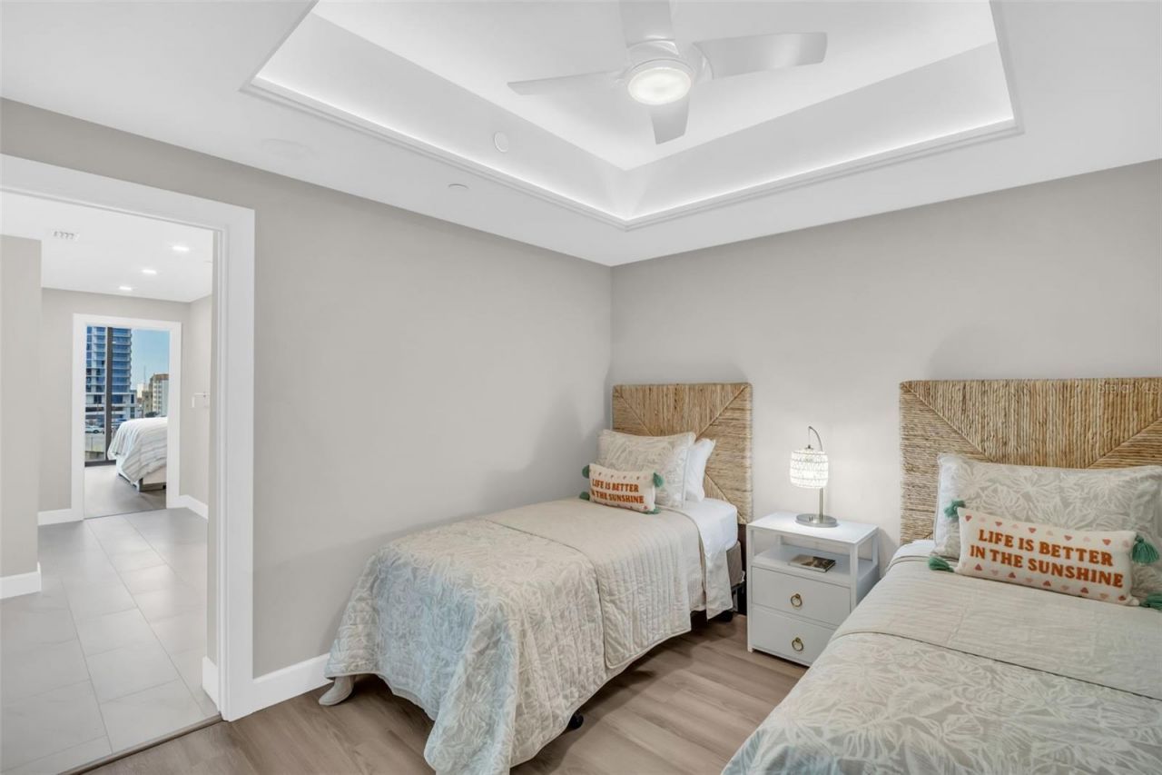 1 Beach Drive Se, Unit 1210, Saint Petersburg, FL 33701 Photo