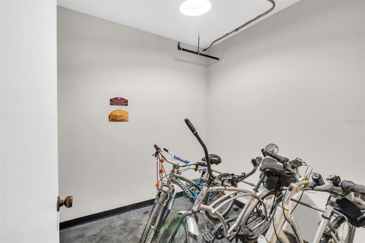 1 Beach Drive Se, Unit 1210, Saint Petersburg, FL 33701 Photo