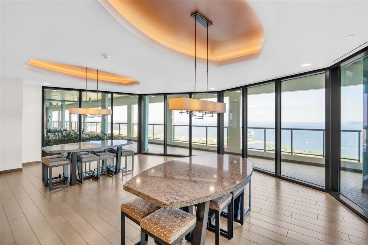1 Beach Drive Se, Unit 1210, Saint Petersburg, FL 33701 Photo