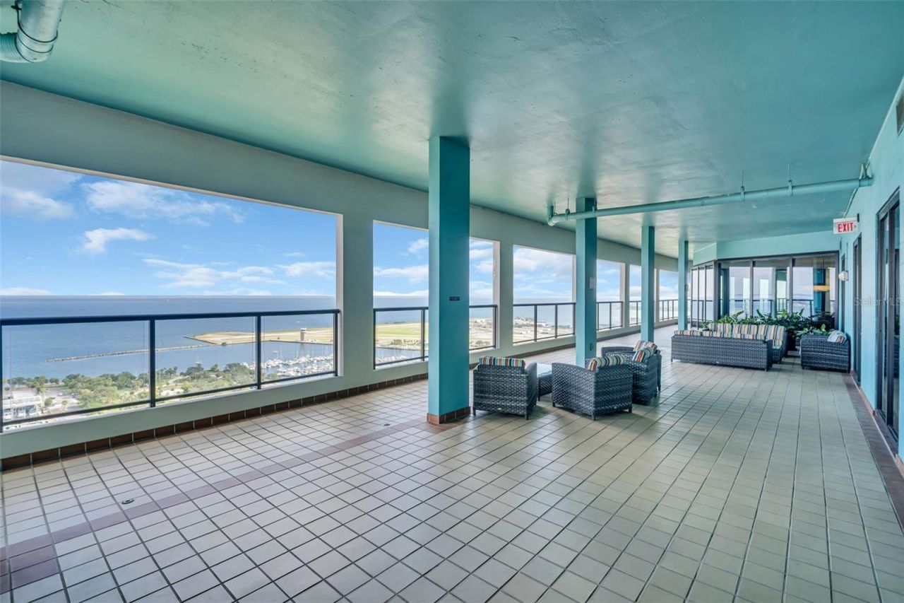 1 Beach Drive Se, Unit 1210, Saint Petersburg, FL 33701 Photo