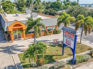 1130 N TAMIAMI TRAIL, NORTH FORT MYERS, FL 33903