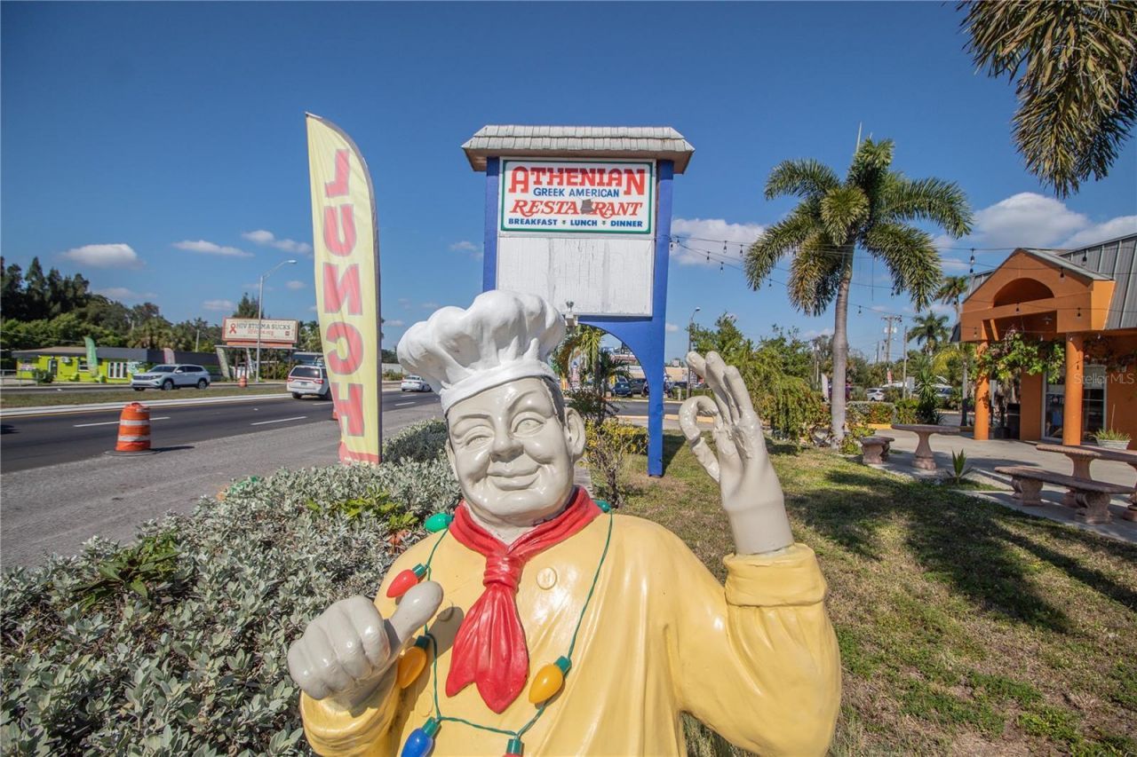 1130 N Tamiami Trail, North Fort Myers, FL 33903 Photo