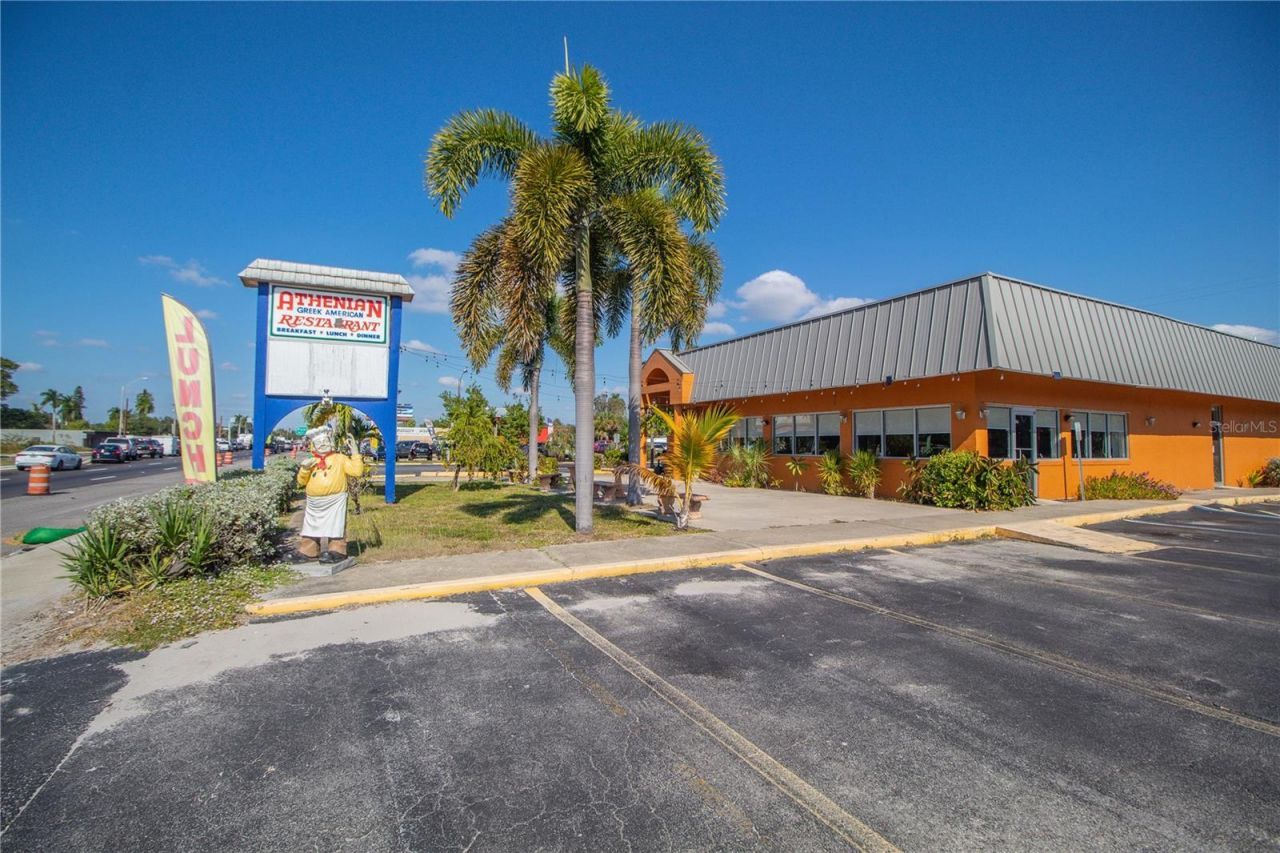1130 N Tamiami Trail, North Fort Myers, FL 33903 Photo
