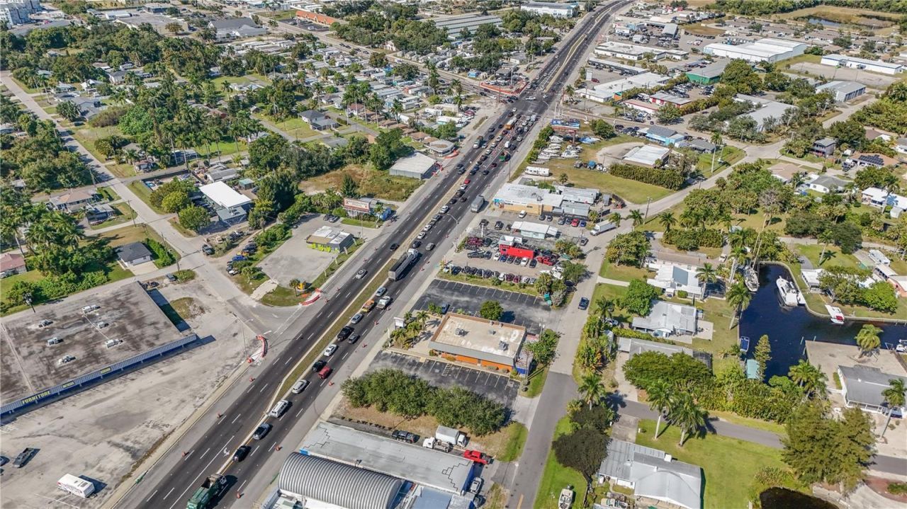 1130 N Tamiami Trail, North Fort Myers, FL 33903 Photo