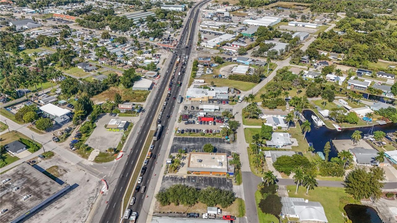 1130 N Tamiami Trail, North Fort Myers, FL 33903 Photo