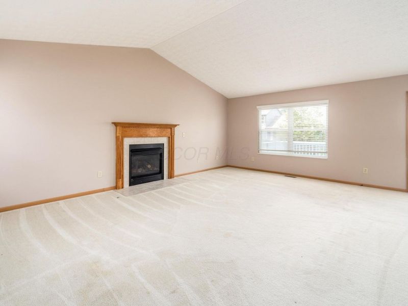 645 Thatch Street, Reynoldsburg, OH 43068 Photo 3