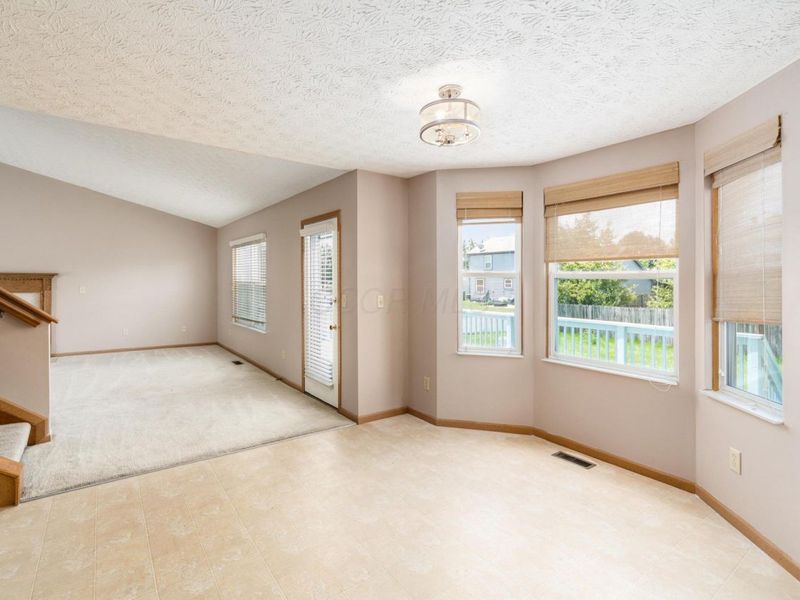 645 Thatch Street, Reynoldsburg, OH 43068 Photo 8