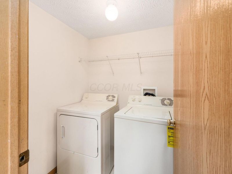 645 Thatch Street, Reynoldsburg, OH 43068 Photo 9