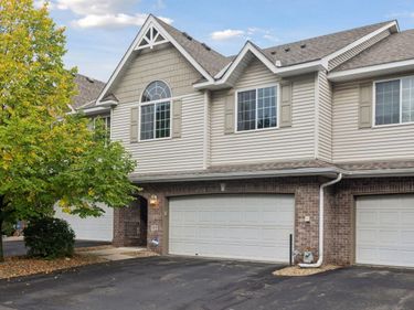 589 Crane Creek Lane, Eagan, MN 55121