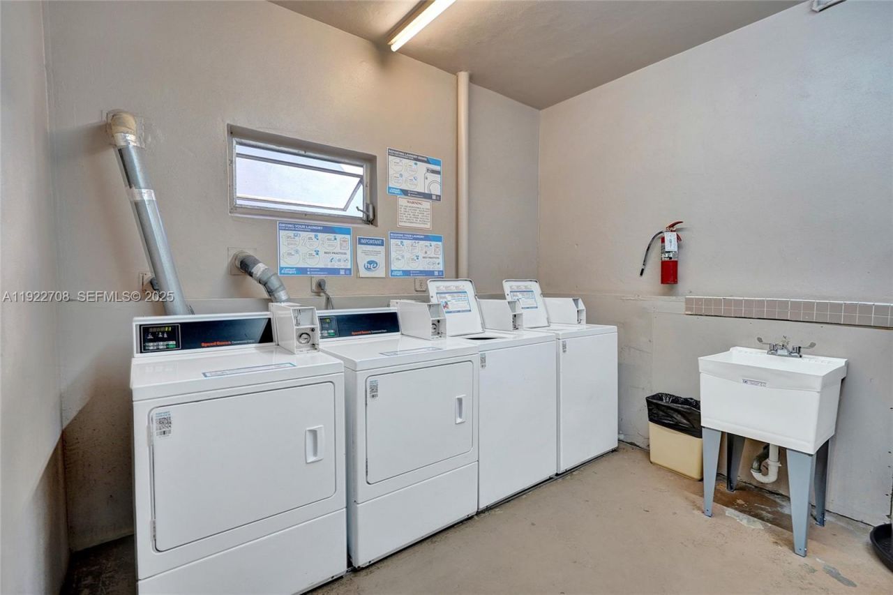 2441 SW 82nd Ave, Unit 205, Davie, FL 33324 Photo