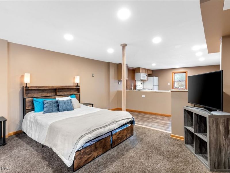 193 Fairway Drive, Akron, OH 44333 Photo 32