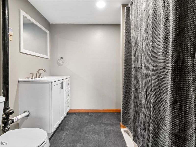 193 Fairway Drive, Akron, OH 44333 Photo 35