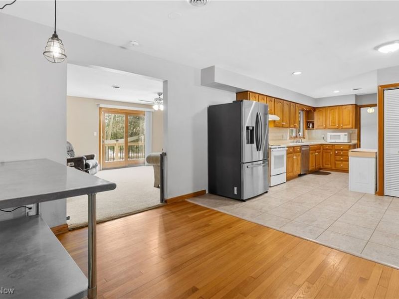 193 Fairway Drive, Akron, OH 44333 Photo 8