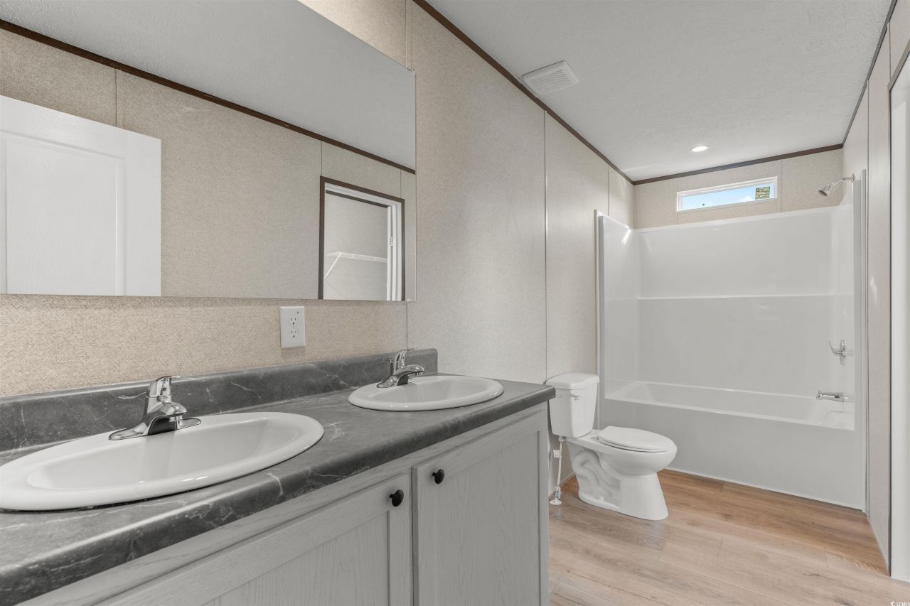 1229 Francis Marion Dr. Photo 11