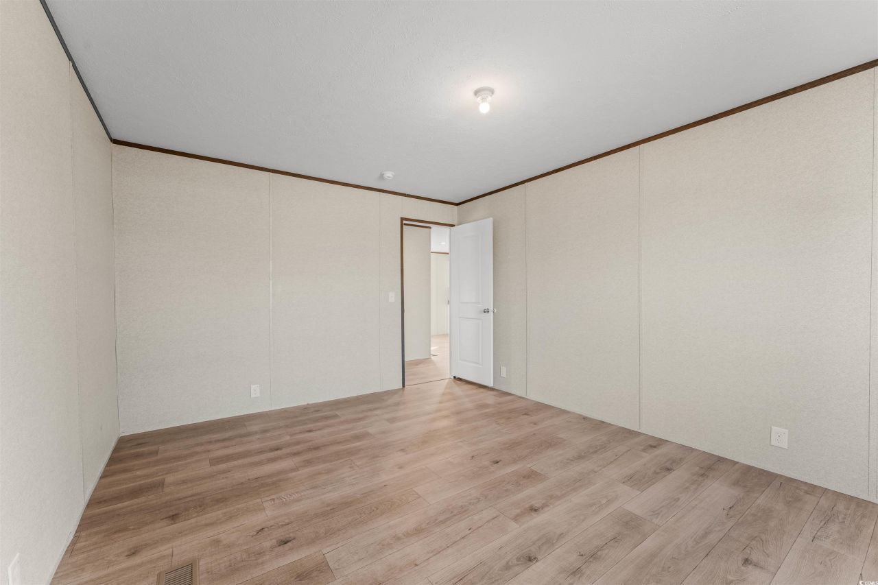 1229 Francis Marion Dr. Photo 16