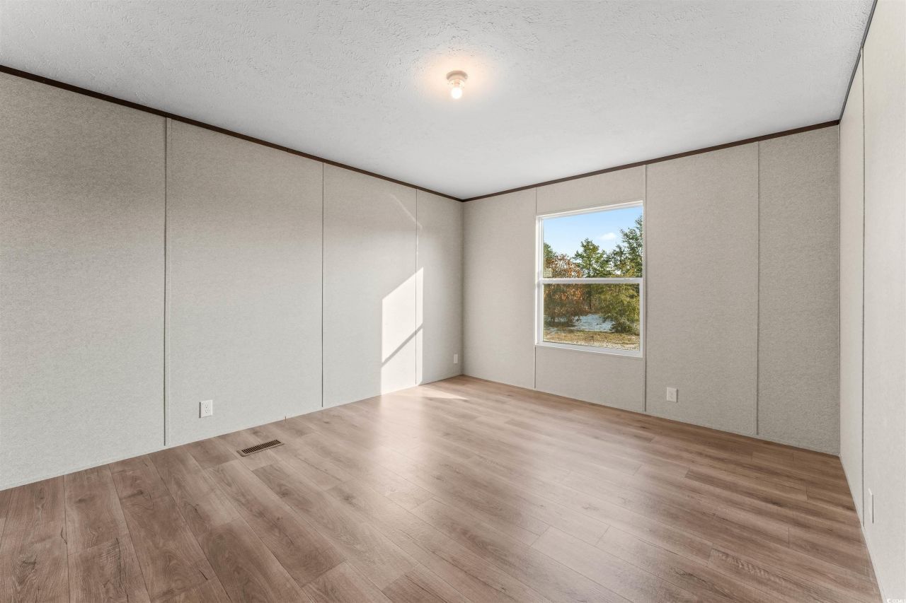 1229 Francis Marion Dr. Photo 18