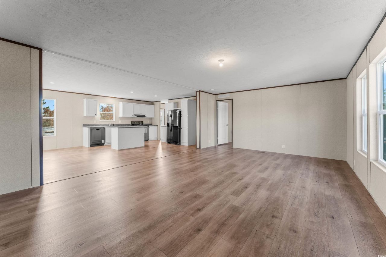 1229 Francis Marion Dr. Photo 5