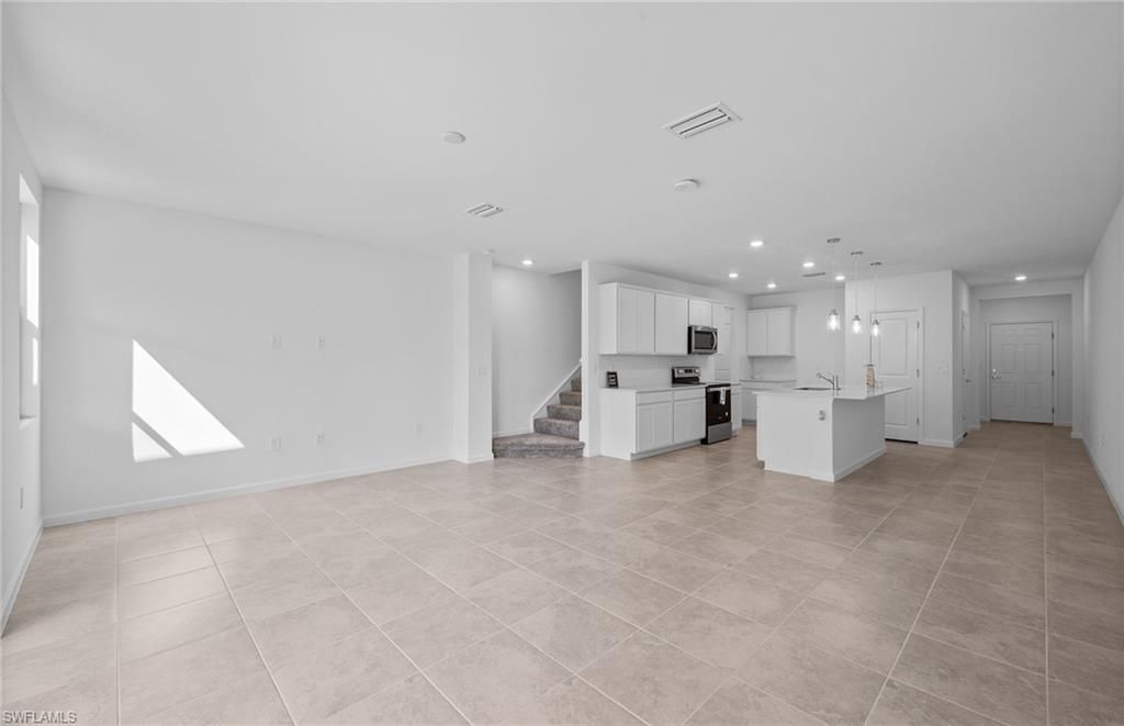 1650 Lake Jessup Cir, Cape Coral, FL 33909 Photo