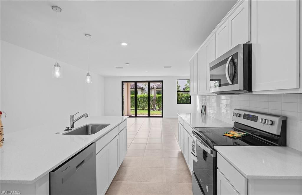 1650 Lake Jessup Cir, Cape Coral, FL 33909 Photo