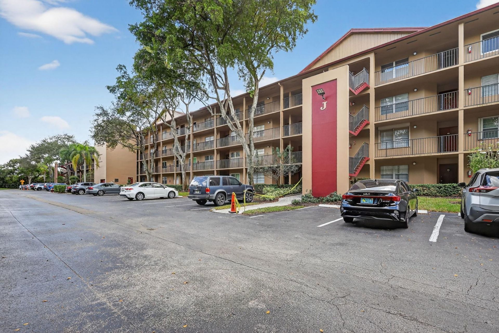 12750 SW 4th Court, Unit 307J, Pembroke Pines, FL 33027 Photo