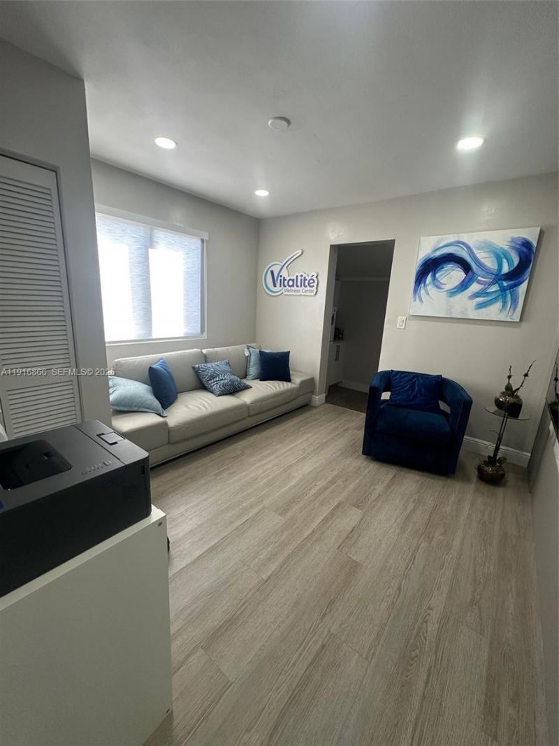 6443 Bird Rd, Miami, FL 33155 Photo