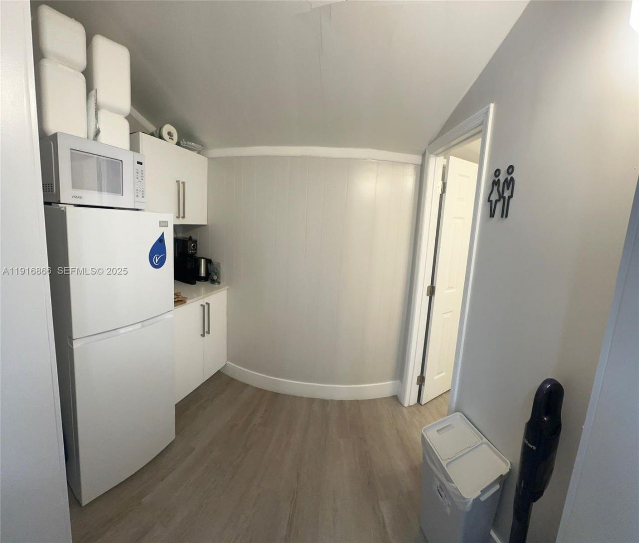 6443 Bird Rd, Miami, FL 33155 Photo