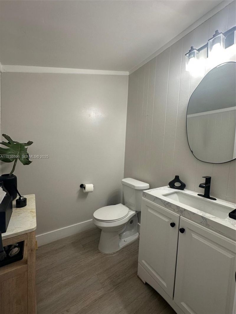 6443 Bird Rd, Miami, FL 33155 Photo