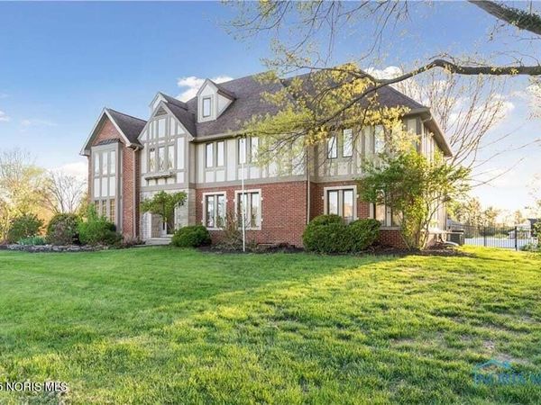 25581 Normandy Road, Perrysburg, OH 43551