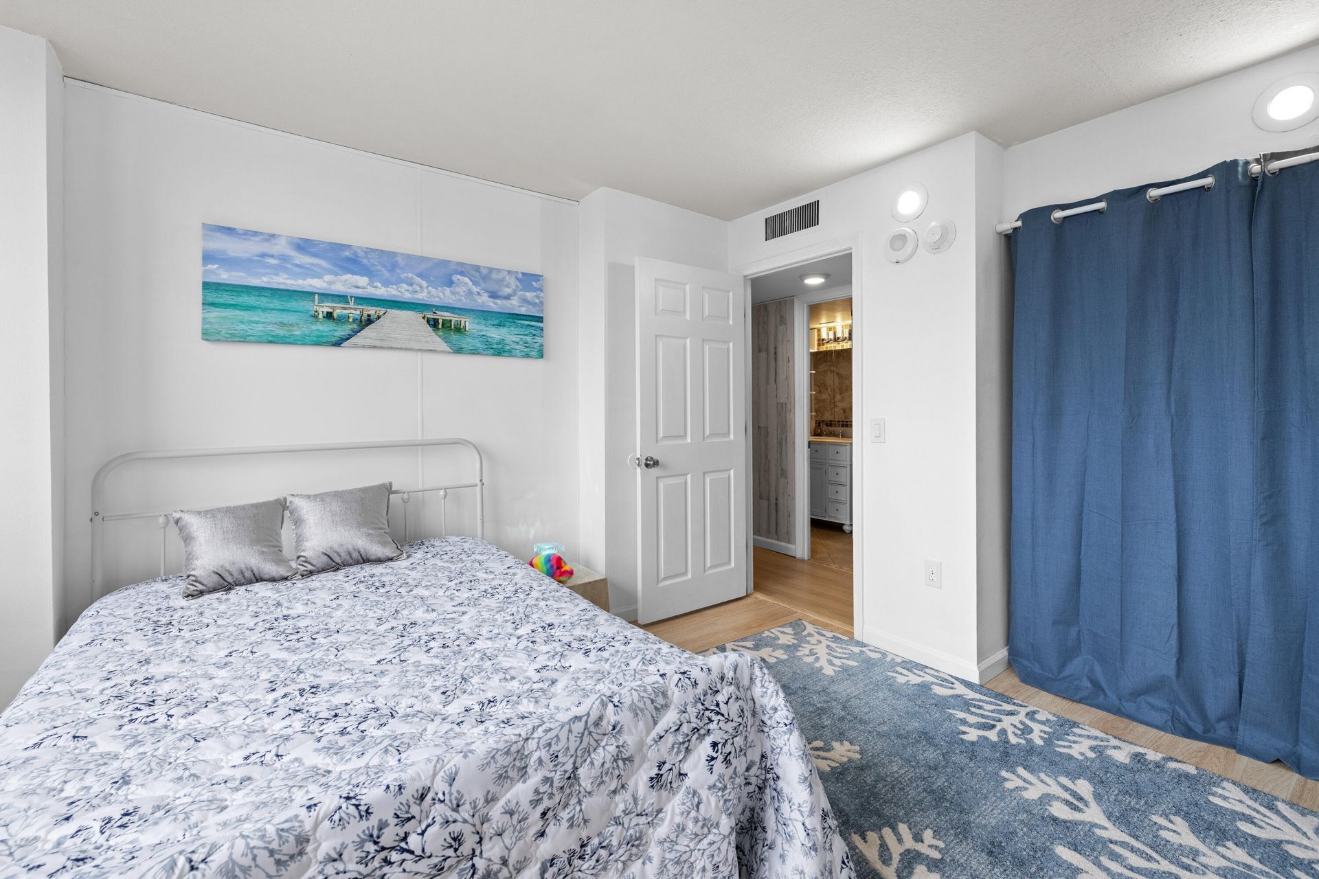 5600 N Flagler Drive, Unit 407, West Palm Beach, FL 33407 Photo