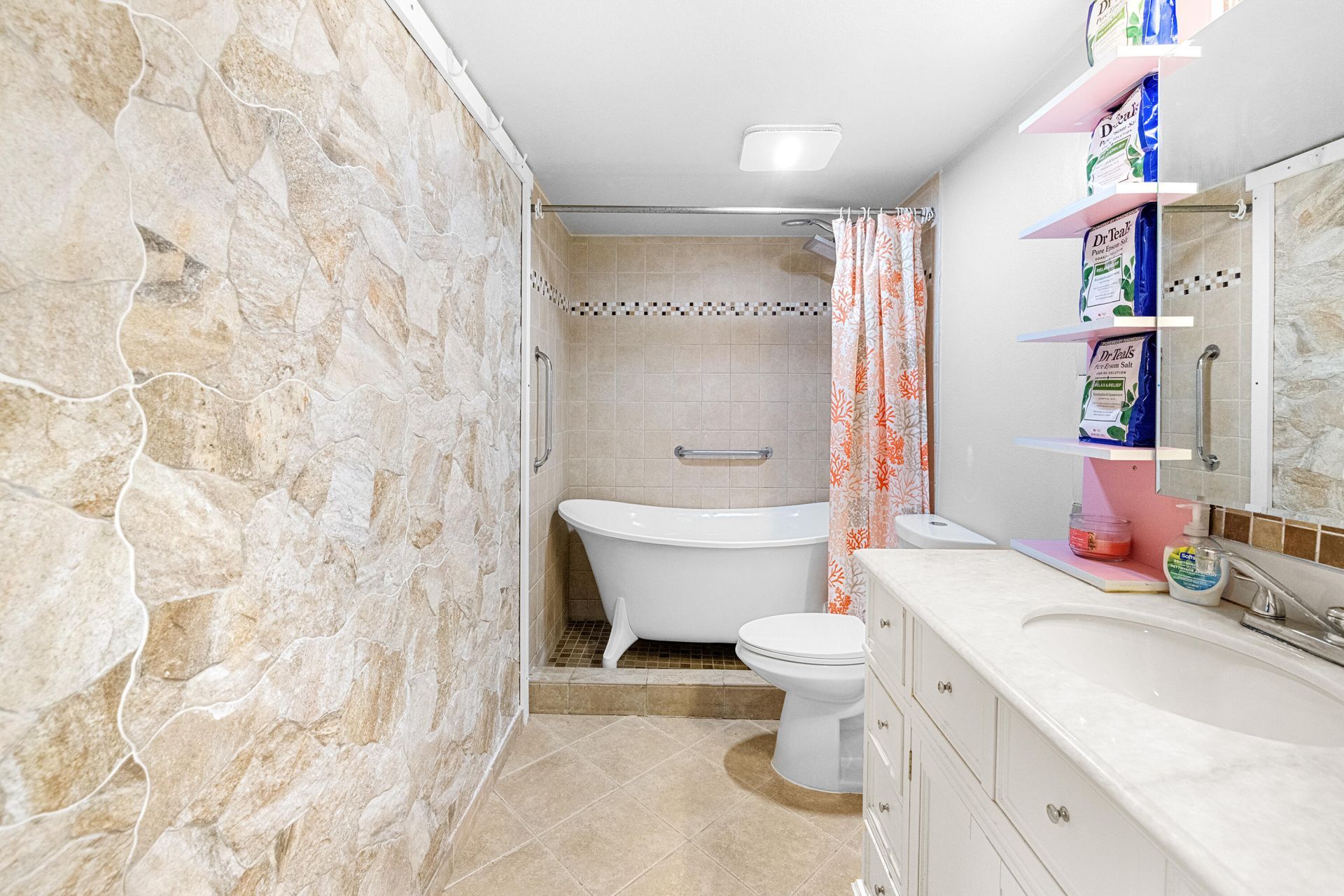 5600 N Flagler Drive, Unit 407, West Palm Beach, FL 33407 Photo