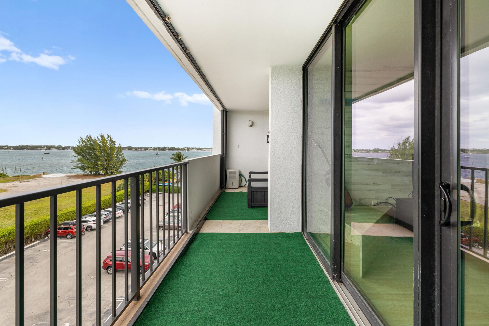 5600 N Flagler Drive, Unit 407, West Palm Beach, FL 33407 Photo