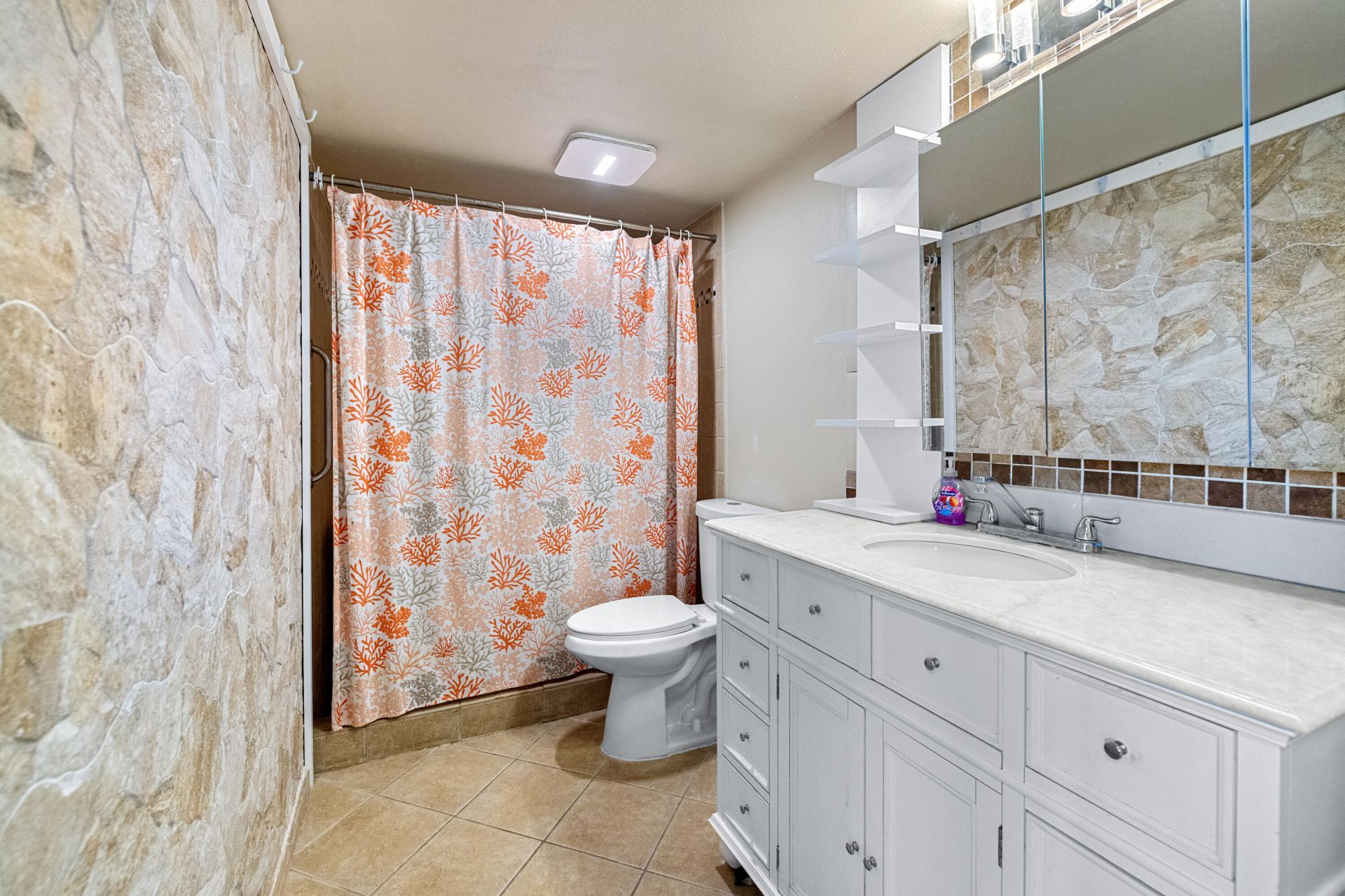 5600 N Flagler Drive, Unit 407, West Palm Beach, FL 33407 Photo