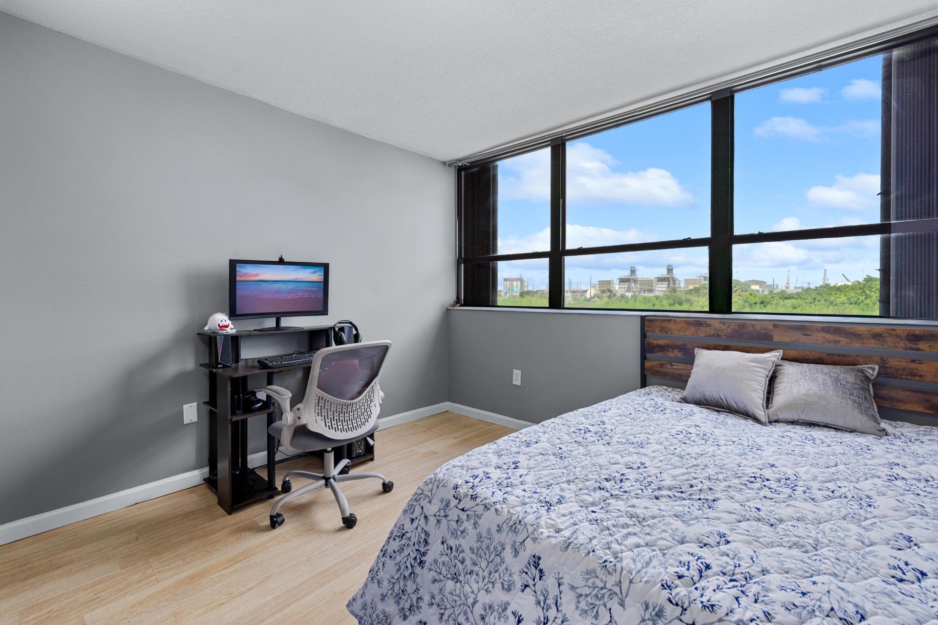 5600 N Flagler Drive, Unit 407, West Palm Beach, FL 33407 Photo