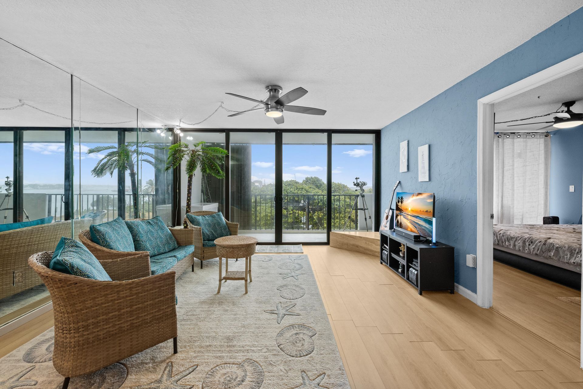 5600 N Flagler Drive, Unit 407, West Palm Beach, FL 33407 Photo