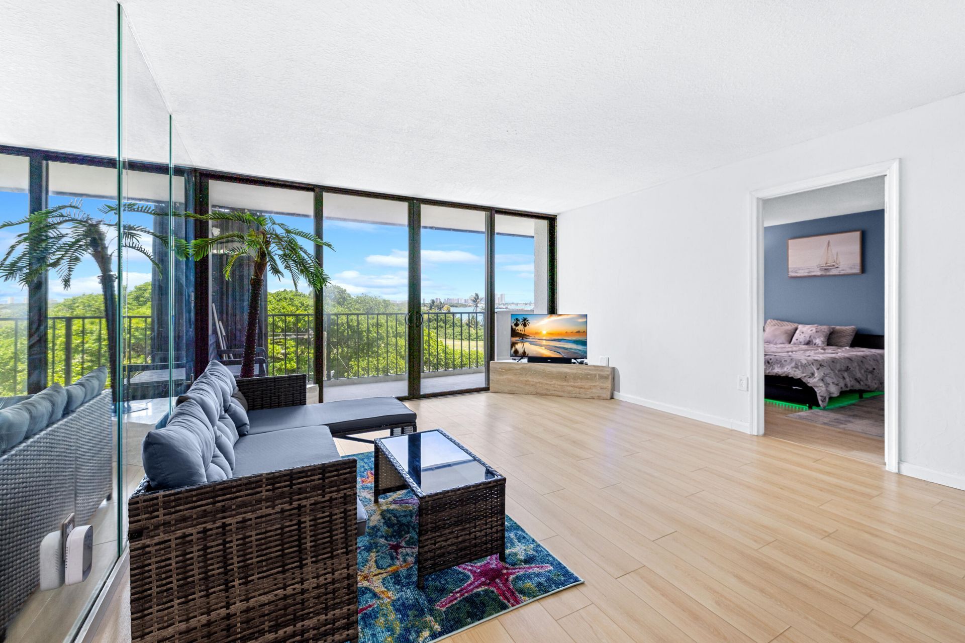 5600 N Flagler Drive, Unit 407, West Palm Beach, FL 33407 Photo