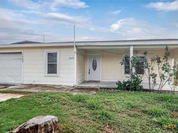 1408 Holloman Drive, Port Lavaca, TX 77979
