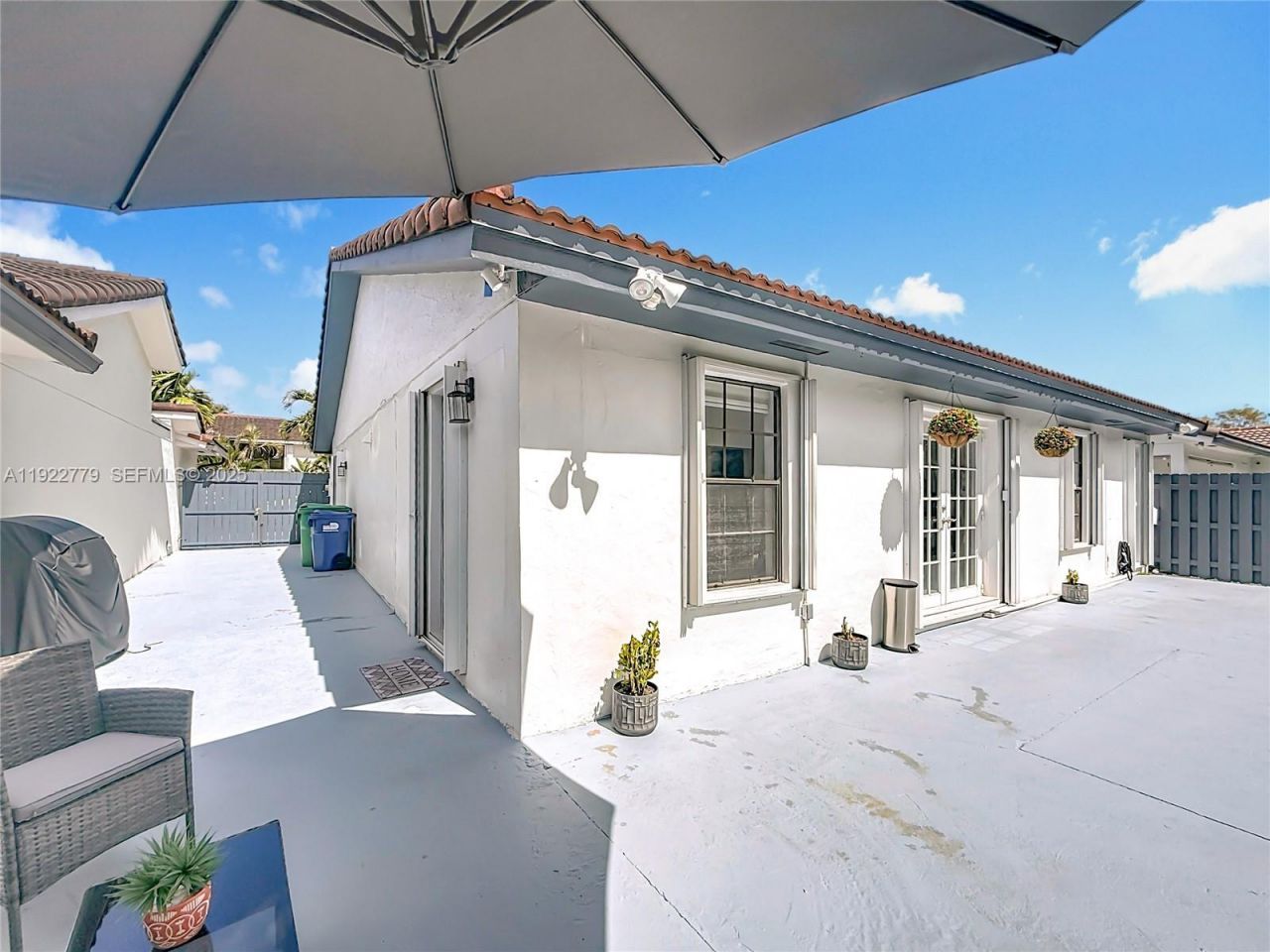 11196 SW 75th Ter, Miami, FL 33173 Photo