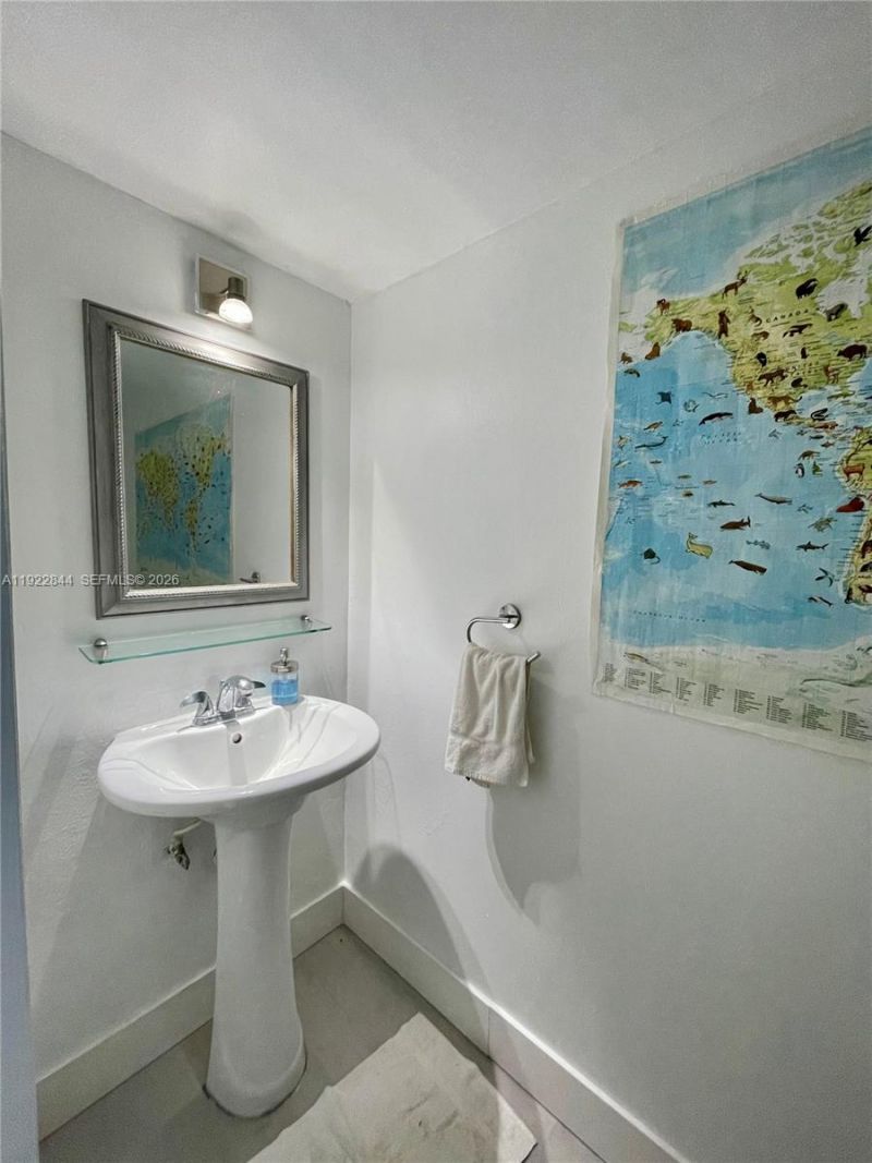 6900 Bay Dr, Unit 7A, Miami Beach, FL 33141 Photo