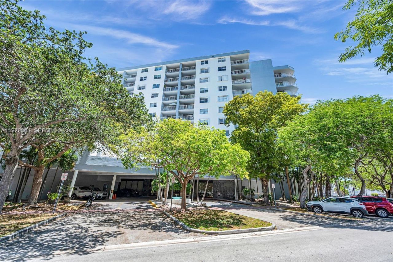 6900 Bay Dr, Unit 7A, Miami Beach, FL 33141 Photo
